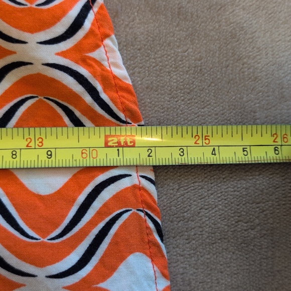 Crown & Ivy Large Orange and White Geometric Blouse - Picture 9 of 9